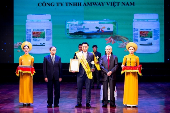 Amway Việt Nam lần thứ 10 vinh dự nhận giải thưởng “Sản phẩm vàng vì sức khoẻ cộng đồng”