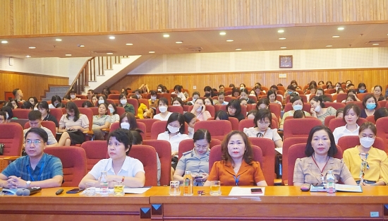 LĐLĐ quận Long Biên: Tập huấn nghiệp vụ về công tác tài chính và kiểm tra Công đoàn năm 2022