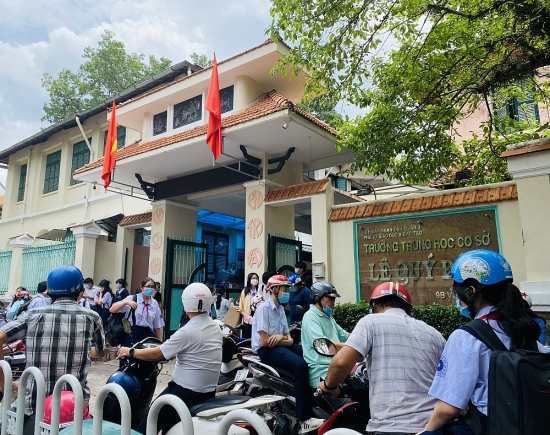 TP. Hồ Chí Minh: Xử lý nghiêm hiệu trưởng các trường thực hiện thu, chi trái quy định