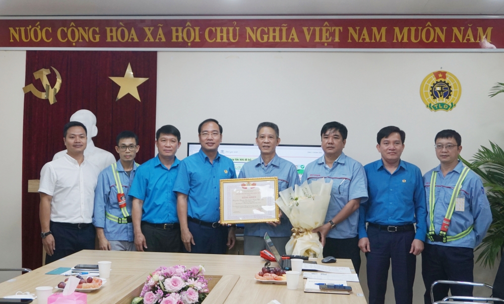 Tổng LĐLĐ Việt Nam: Kịp thời khen thưởng, động viên đoàn viên cán mốc "1 triệu sáng kiến"