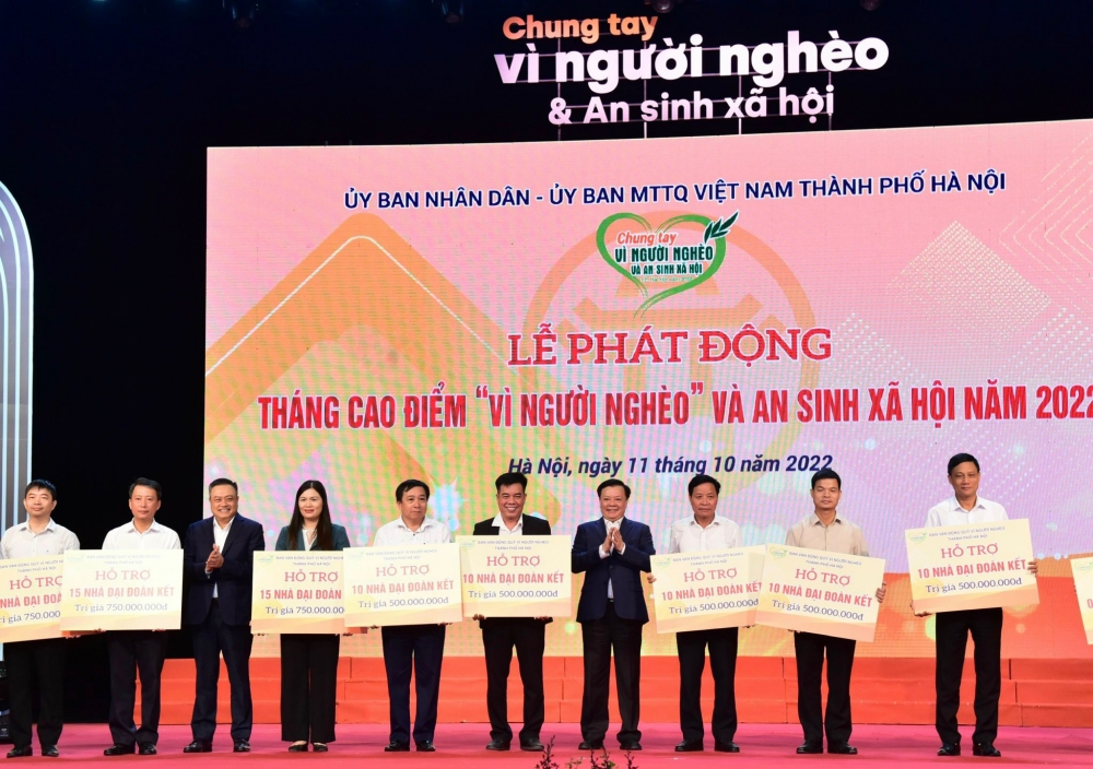 Hà Nội: Hơn 30 tỷ đồng ủng hộ Quỹ “Vì người nghèo” và an sinh xã hội năm 2022