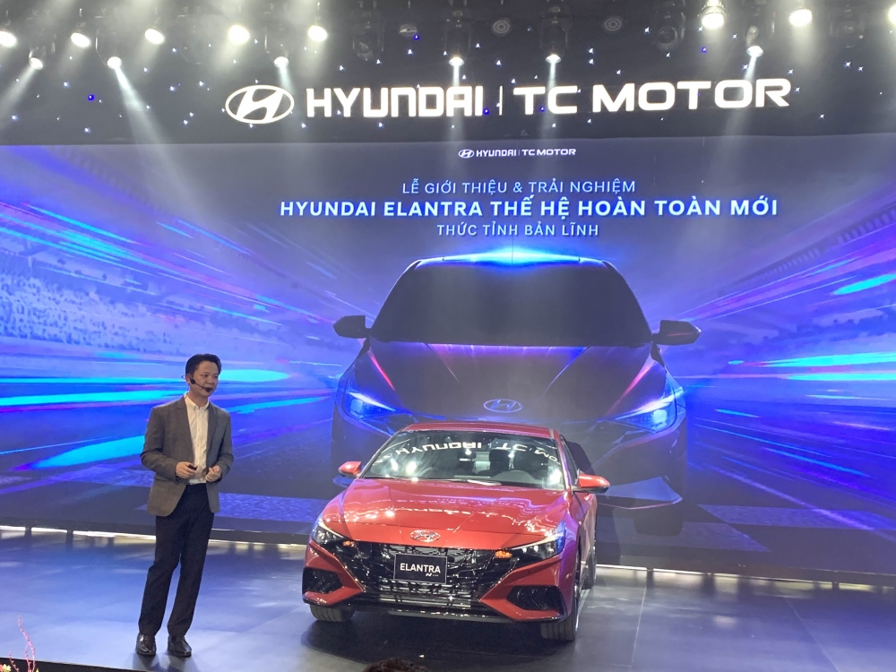 Hyundai Elantra 2023 thế hệ hoàn toàn mới chính thức ra mắt tại thị trường Việt Nam