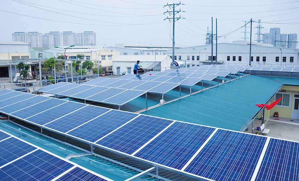 Điện mặt trời mái nhà: Cần có quy định cụ thể về lắp đặt mô hình phục vụ cho nhu cầu sản xuất