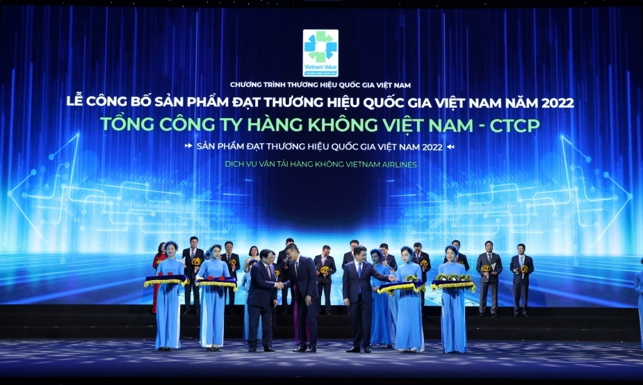 Vietnam Airlines được vinh danh doanh nghiệp có sản phẩm đạt Thương hiệu quốc gia năm 2022
