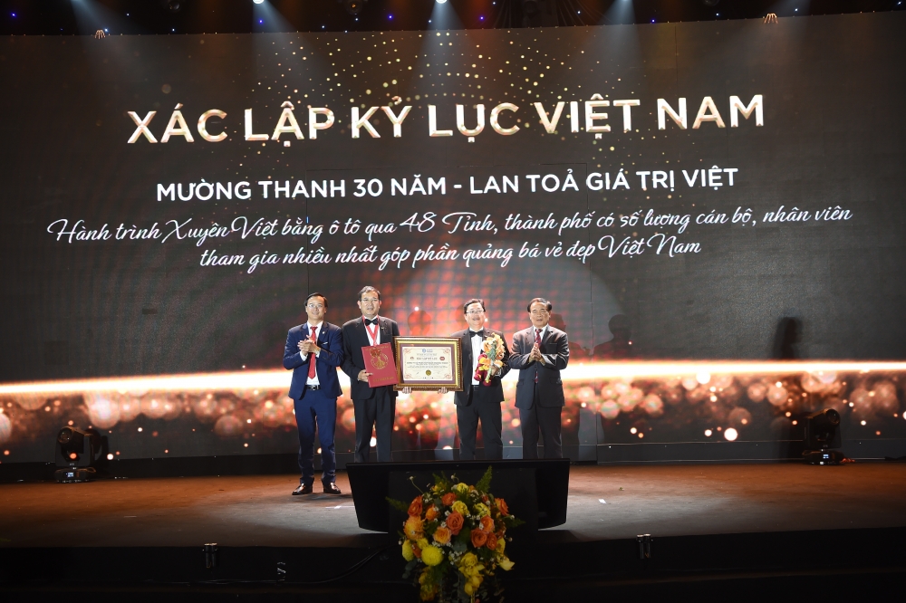 Tập đoàn Mường Thanh - xác lập kỷ lục cho Hành trình Xuyên Việt nhân dịp kỷ niệm 30 năm