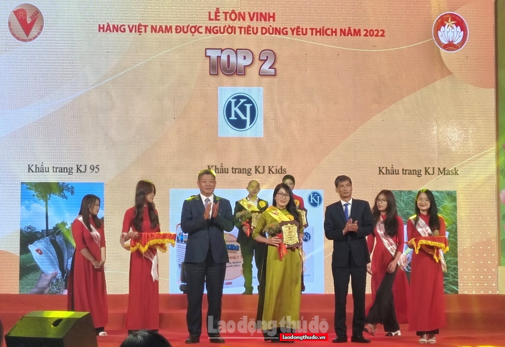 Hà Nội: Tôn vinh 213 sản phẩm “Hàng Việt Nam được người tiêu dùng yêu thích” năm 2022
