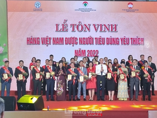 Hà Nội: Tôn vinh 213 sản phẩm “Hàng Việt Nam được người tiêu dùng yêu thích” năm 2022