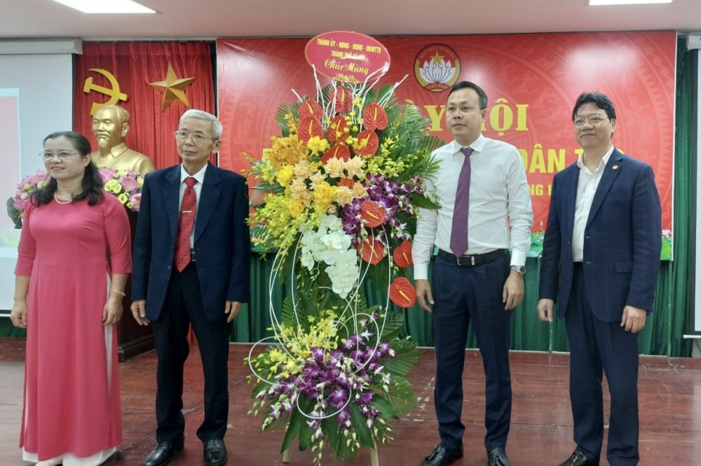 Chủ tịch Liên đoàn Lao động Thành phố Phạm Quang Thanh dự “Ngày hội đại đoàn kết toàn dân tộc” tại quận Cầu Giấy