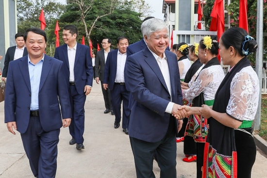 Chủ tịch Ủy ban Trung ương MTTQ Việt Nam Đỗ Văn Chiến dự Ngày hội đại đoàn kết tại tỉnh Sơn La