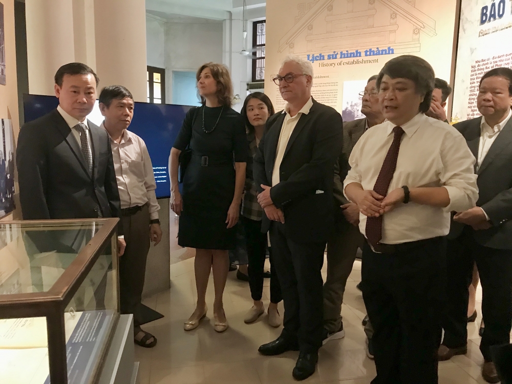 Bảo tàng Lịch sử quốc gia tiếp nhận hiện vật do Hoa Kỳ trao trả cho Việt Nam