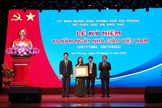 Hải Phòng: Kỷ niệm 40 năm ngày Nhà giáo Việt Nam và vinh danh Nhà giáo tâm huyết sáng tạo lần thứ II