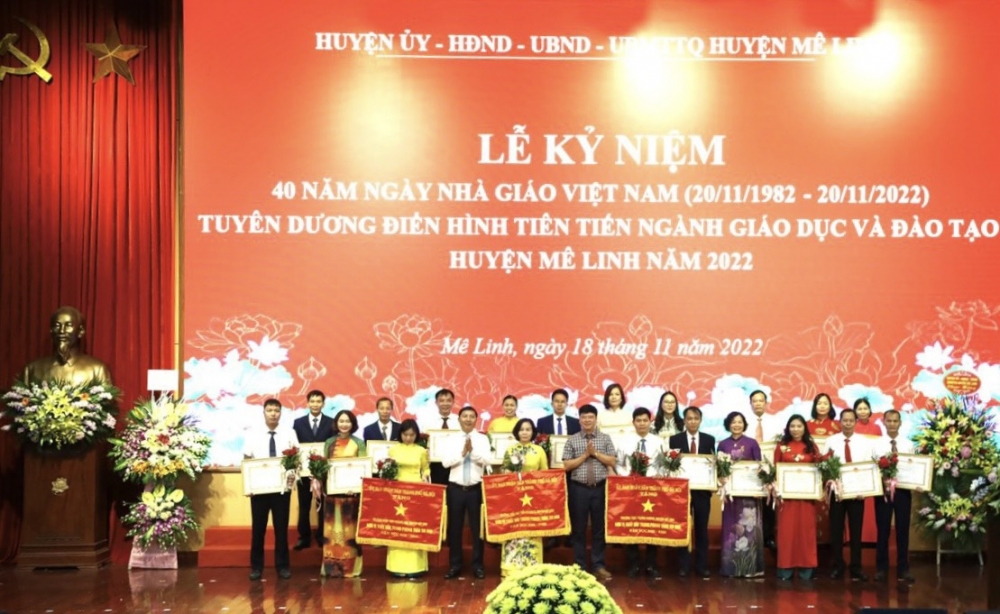 Huyện Mê Linh tổ chức Lễ kỷ niệm 40 năm Ngày Nhà giáo Việt Nam