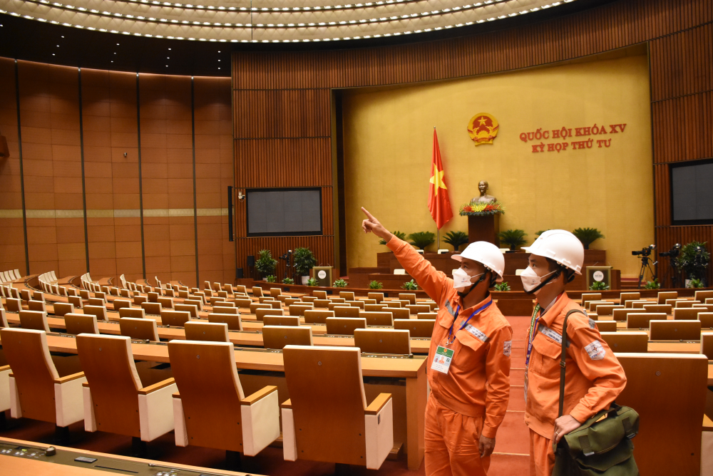 EVN Hà Nội đảm bảo cấp điện an toàn, ổn định phục vụ các sự kiện quan trọng của Thủ đô và đất nước