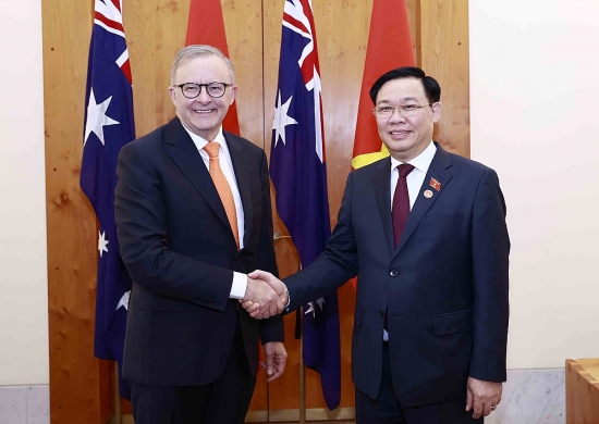 Chủ tịch Quốc hội Vương Đình Huệ hội kiến với Thủ tướng Australia Anthony Albanese