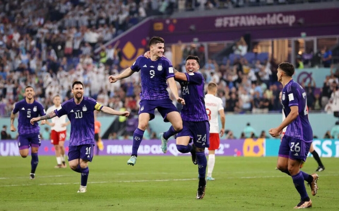 Argentina đánh bại Ba Lan để góp mặt ở vòng 1/8 World Cup 2022