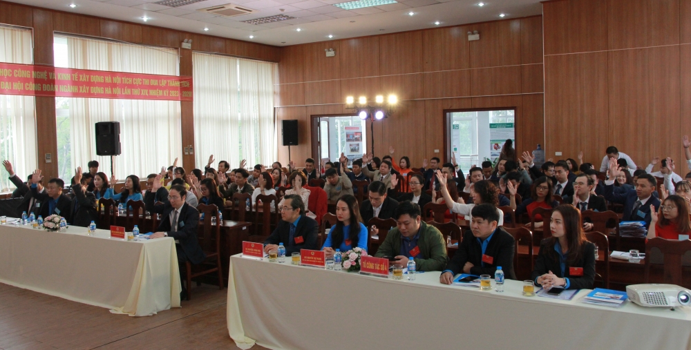 Công đoàn Viện Khoa học Công nghệ và Kinh tế Xây dựng Hà Nội tổ chức thành công Đại hội điểm