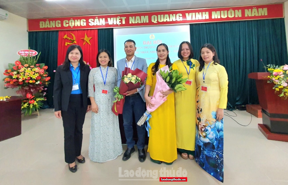 Đại hội lần thứ nhất Công đoàn Trường THCS Linh Đàm
