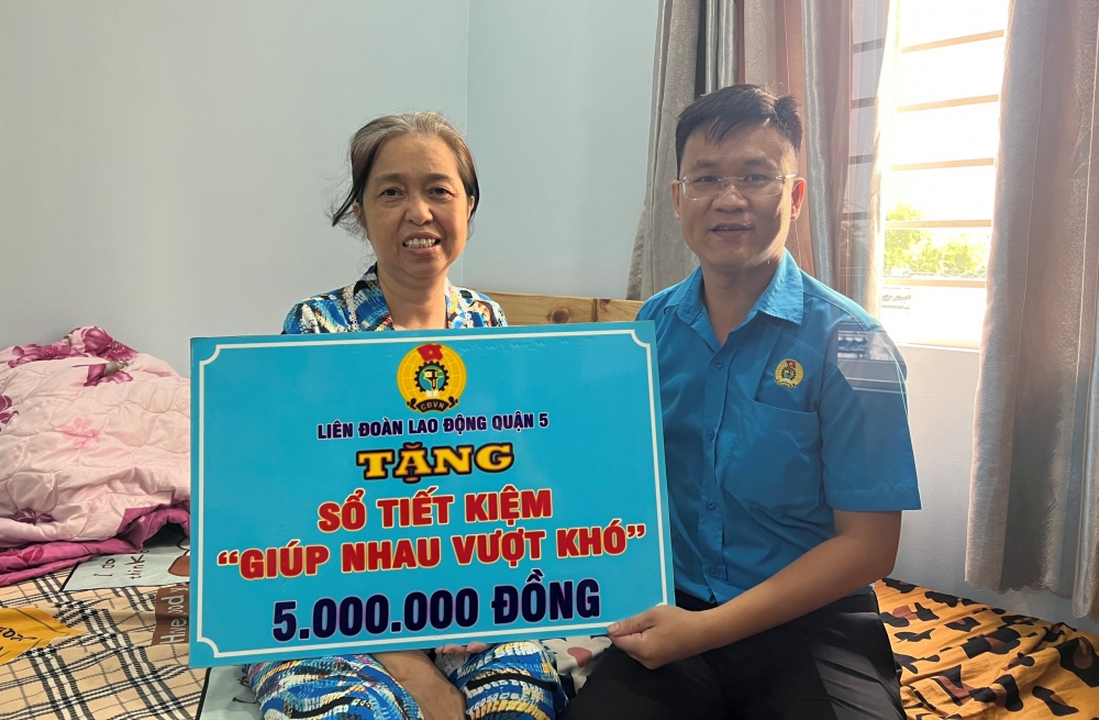 TP.HCM: Khám sức khoẻ miễn phí cho 1.200 công nhân KCN Hiệp Phước