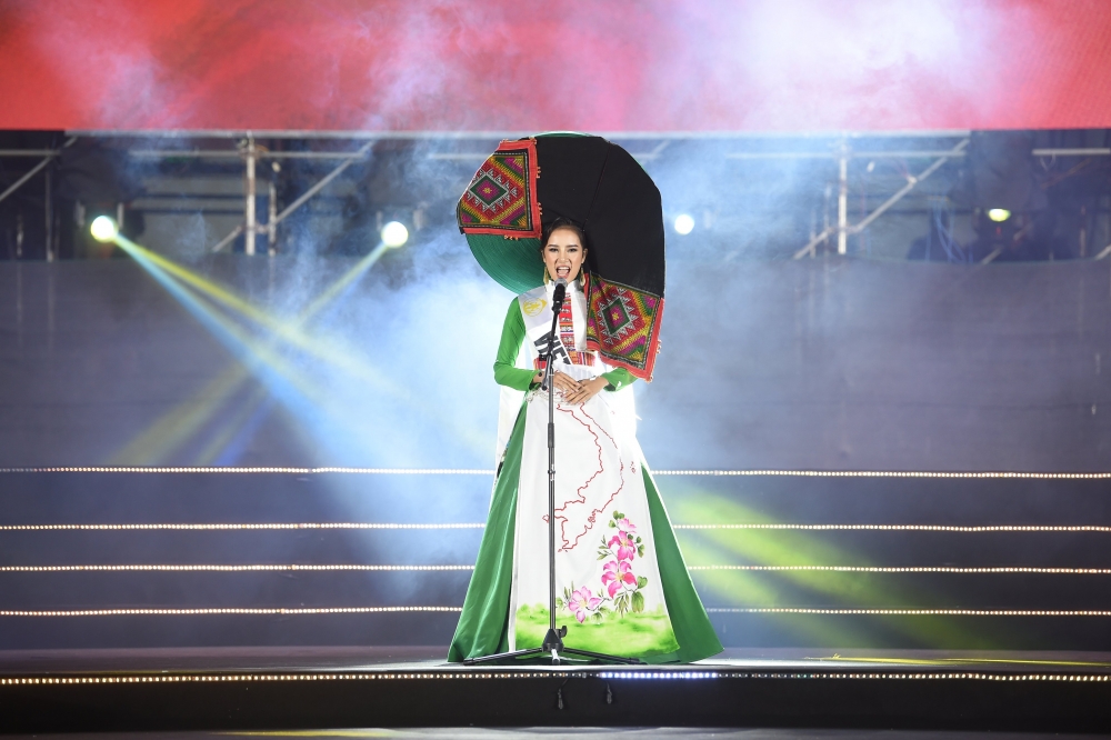Ngôi vị Hoa hậu Du lịch Thế giới 2022 thuộc về Nhật Bản, Việt Nam giành Á hậu 2