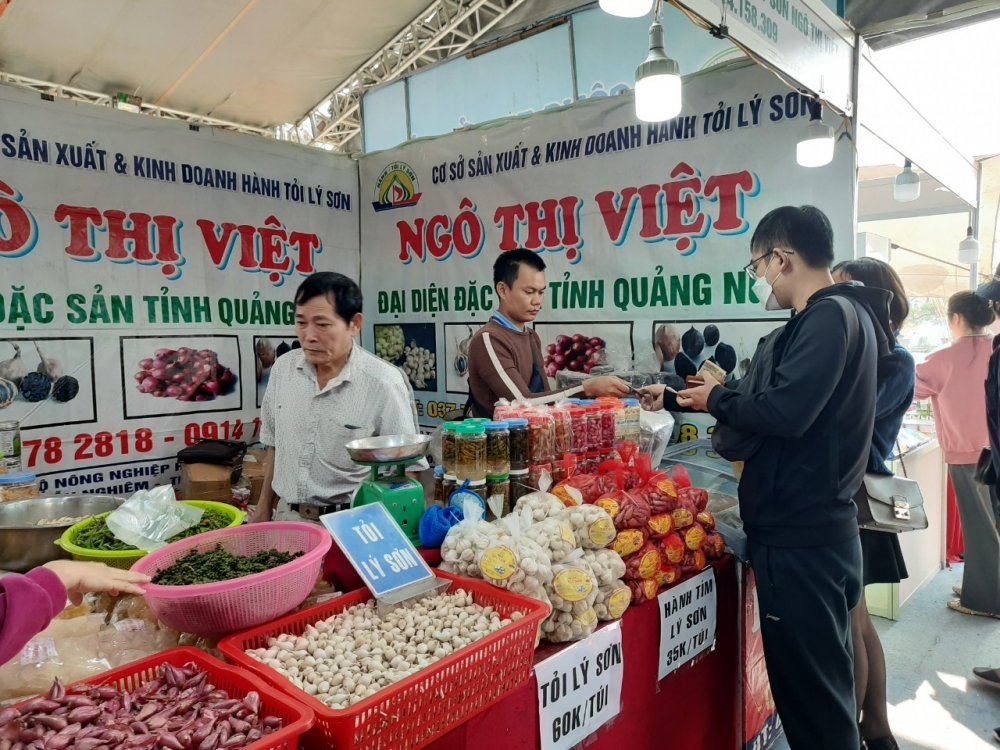 Quảng bá, kích cầu tiêu thụ sản phẩm nông nghiệp và làng nghề Hà Nội