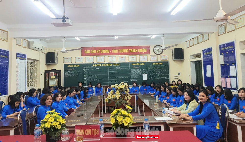 Trường Tiểu học Văn Khê (Hà Đông): Hướng mọi hoạt động về đoàn viên, người lao động