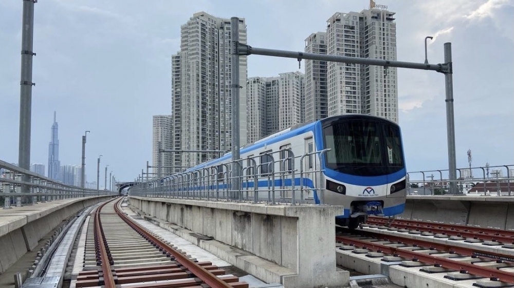 TP.HCM cho chạy thử đoàn tàu tuyến metro số 1