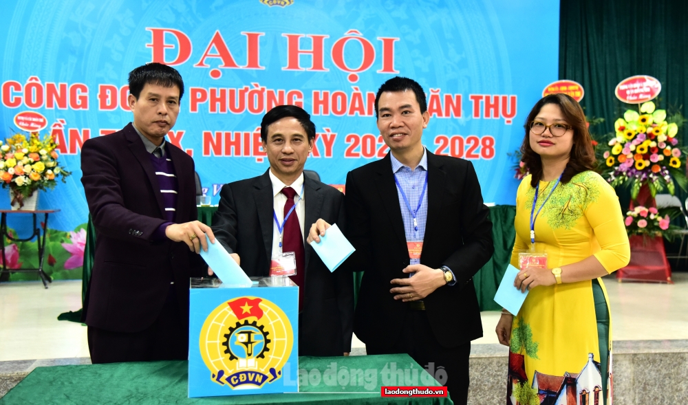 Giúp đoàn viên Công đoàn phường Hoàng Văn Thụ nâng cao trình độ để phục vụ nhân dân