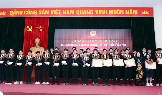 Dấu ấn học sinh Việt Nam trên “đấu trường” quốc tế