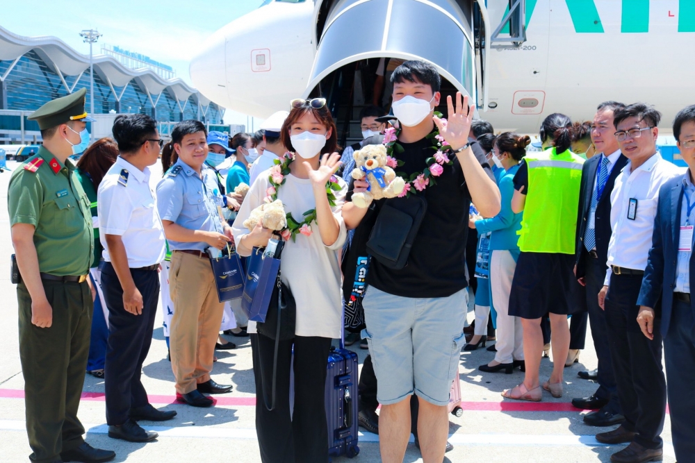 Khách du lịch Hàn Quốc bay thẳng từ Incheon đến Cam Ranh