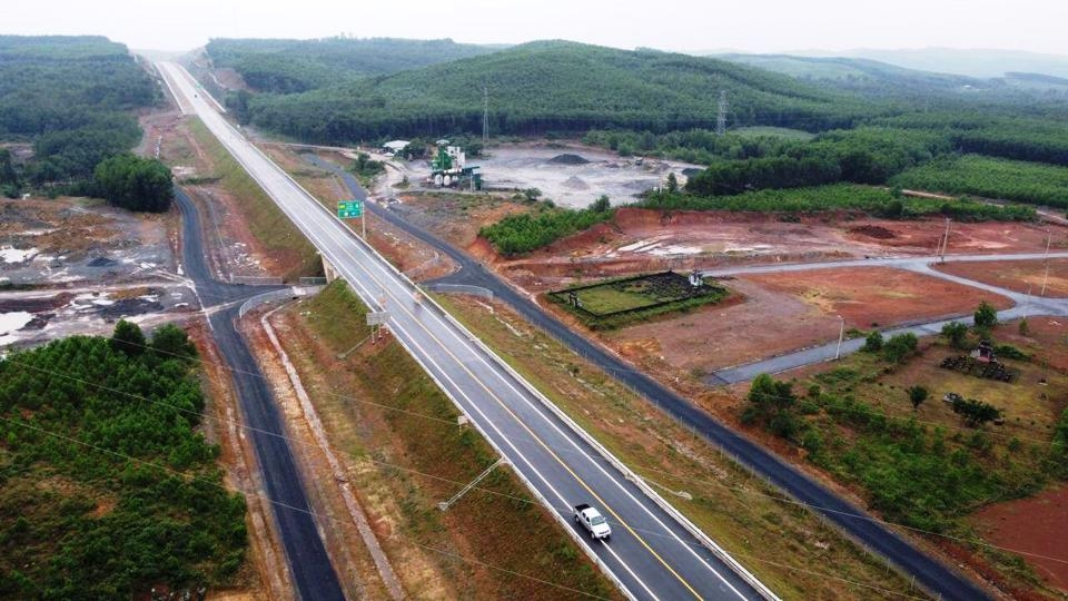 Hôm nay (31/12) cao tốc Cam Lộ - La Sơn chính thức đưa vào khai thác
