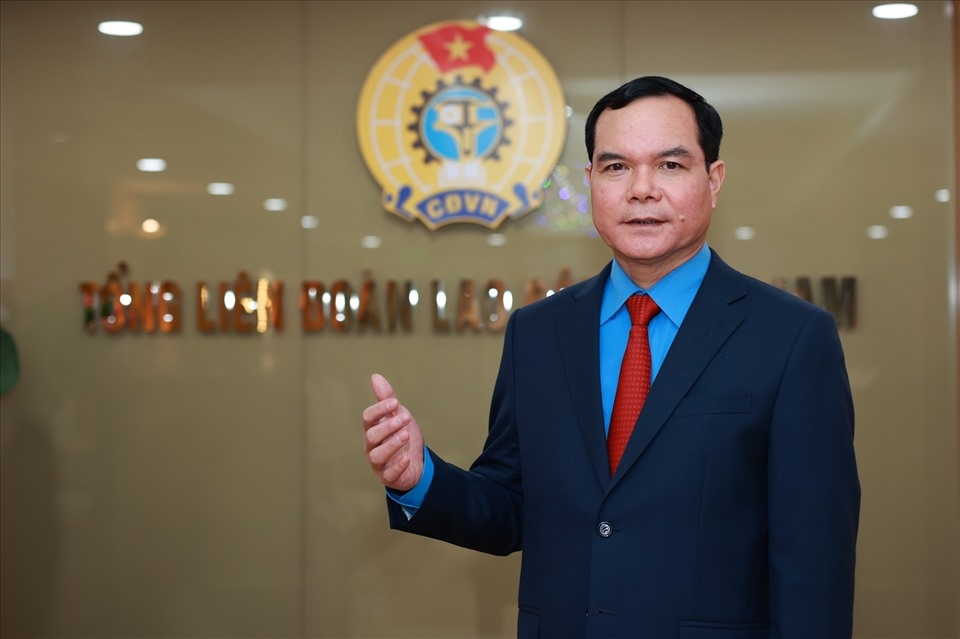 Thư chúc mừng năm mới Quý Mão 2023 của Chủ tịch Tổng Liên đoàn Lao động Việt Nam Nguyễn Đình Khang