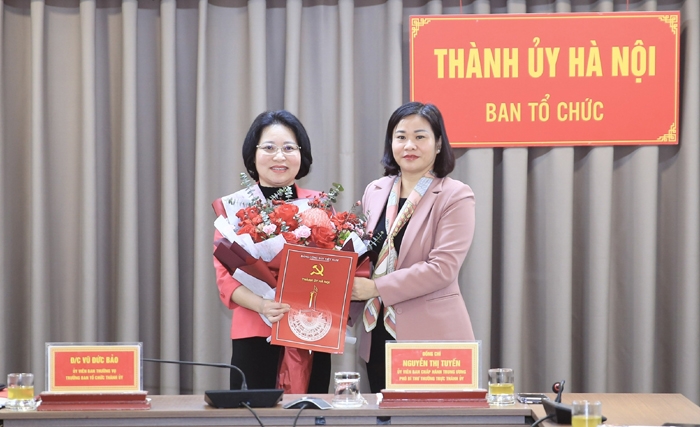 Biệt phái đồng chí Tường Thị Hồng Vân đến Cục Thuế thành phố Hà Nội