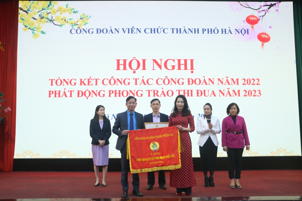 Phát huy vai trò công chức, viên chức Thủ đô trách nhiệm, hành động, sáng tạo