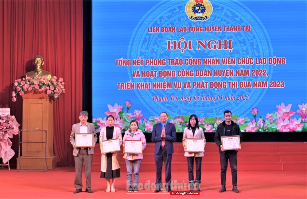 LĐLĐ huyện Thanh Trì vinh dự nhận Bằng khen năm 2022 của LĐLĐ thành phố Hà Nội