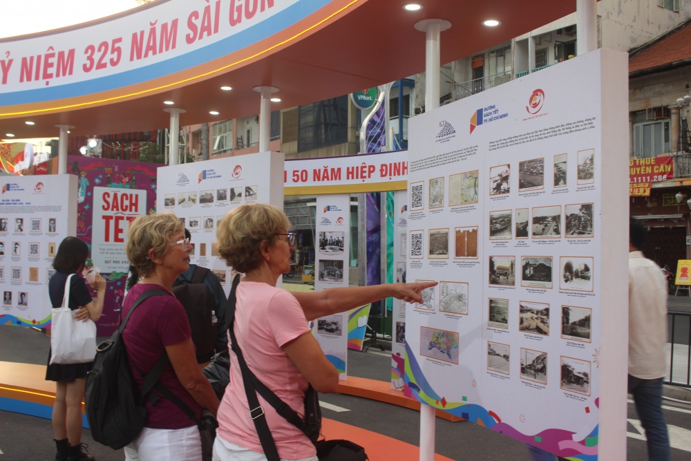 TP.HCM: Trải nghiệm văn hóa ở Lễ hội đường sách Tết Quý Mão 2023