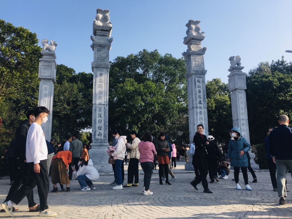 Về Bắc Ninh thăm Lăng mộ Thủy tổ Kinh Dương Vương