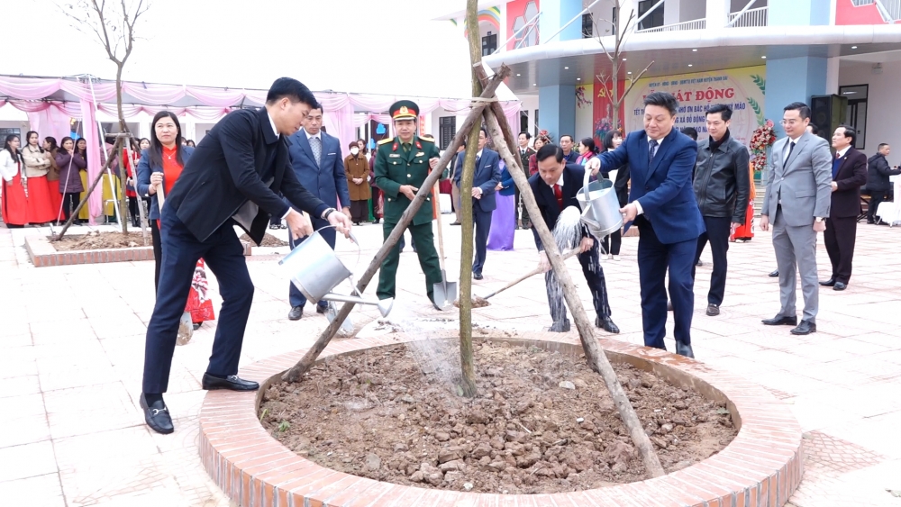 Huyện Thanh Oai phấn đấu trồng hơn 5.000 cây xanh trong năm 2023