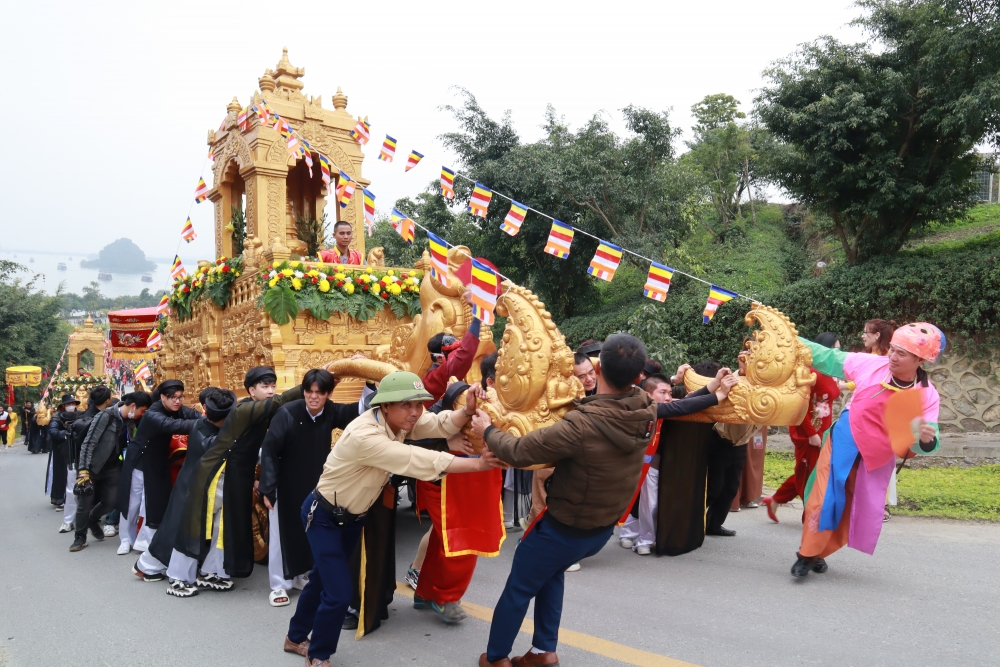 Hàng nghìn người tham dự Đại lễ khai xuân tại chùa Tam Chúc