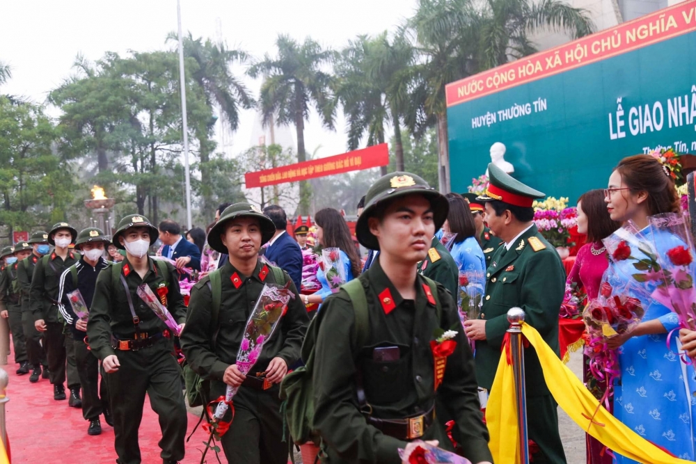 187 tân binh huyện Thường Tín lên đường nhập ngũ