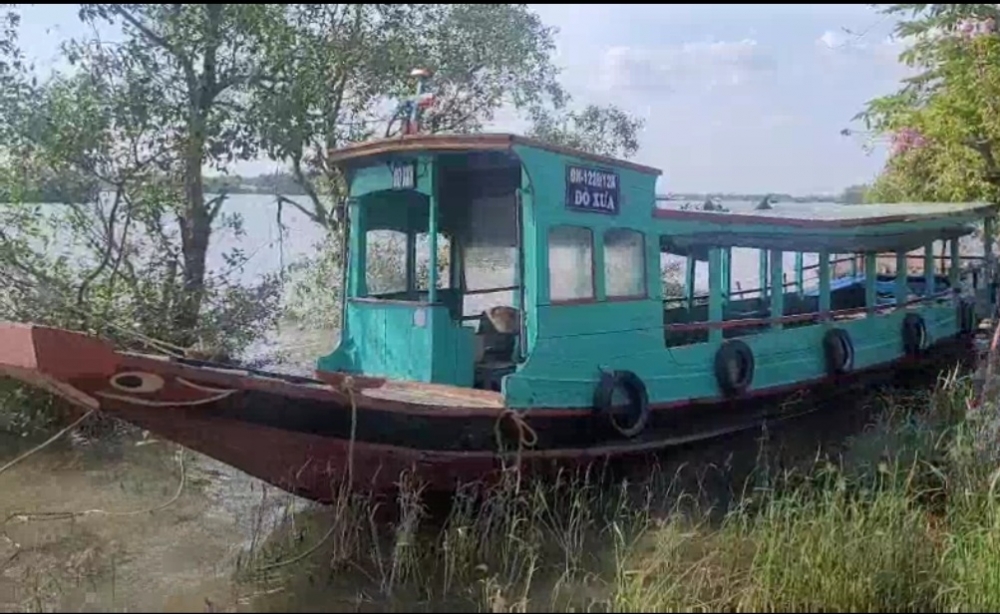 Vụ lật thuyền trên sông Đồng Nai: Bến đò chưa được cấp phép