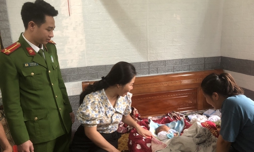 Hà Tĩnh: Lại phát hiện trẻ sơ sinh bị bỏ rơi