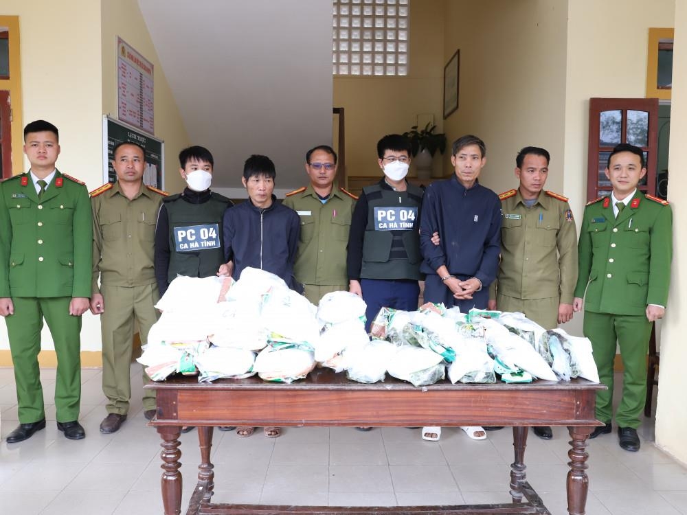 Hà Tĩnh: Bắt 2 đối tượng, thu giữ 31 kg ma túy
