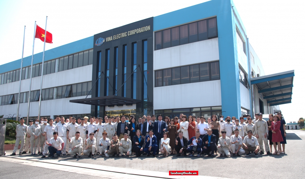 Quận Hoàng Mai: Thành lập Công đoàn Công ty cổ phần Vina Electric