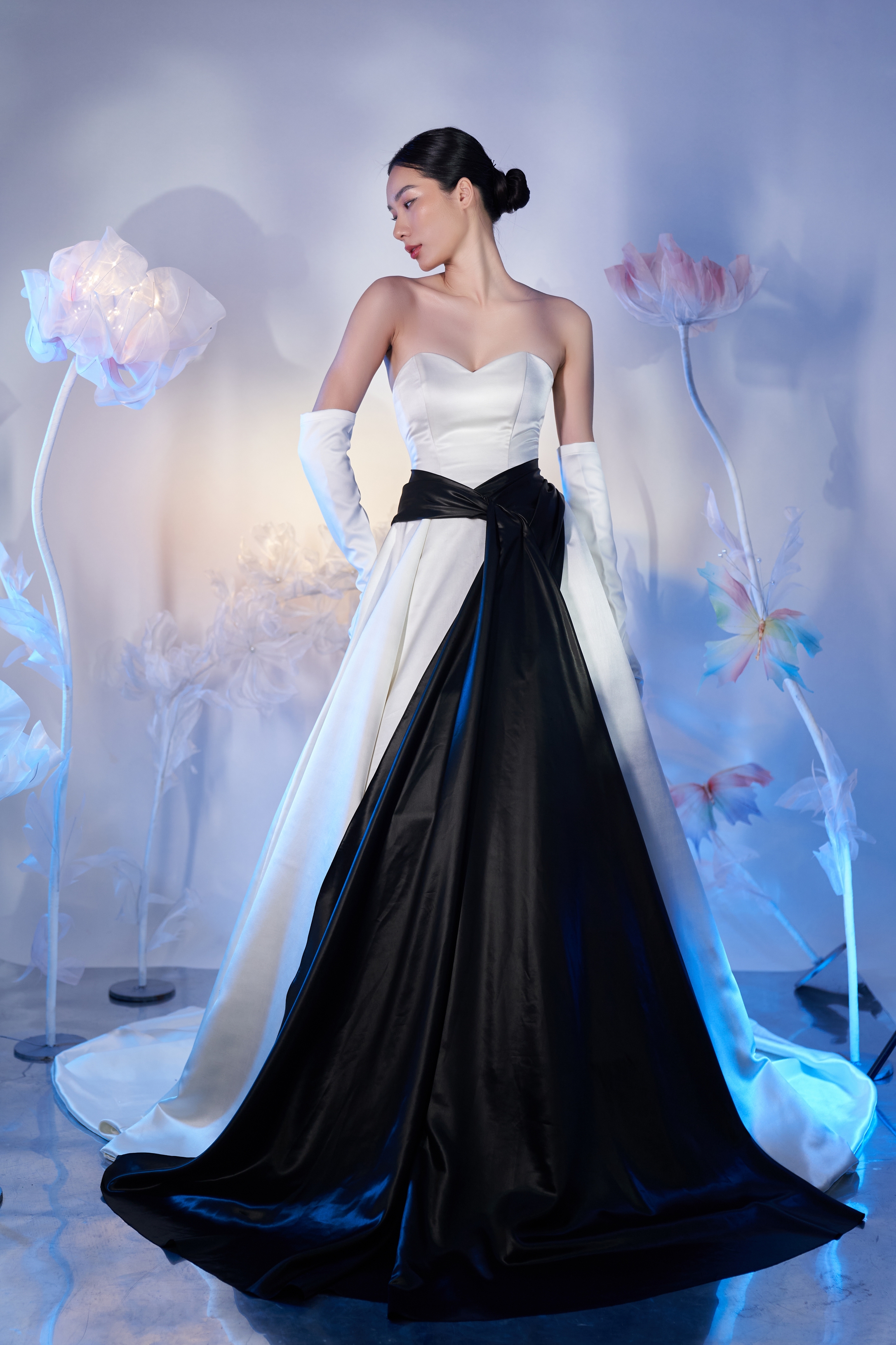 Các mẫu váy cưới cô dâu bầu đẹp nhất 2020-2021 | Quyên Nguyễn Bridal