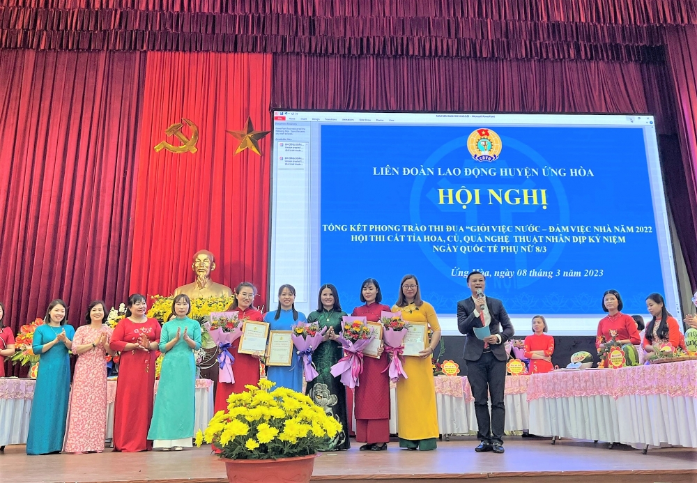 Ứng Hòa: Hơn 3.000 nữ CNVCLĐ đạt danh hiệu 