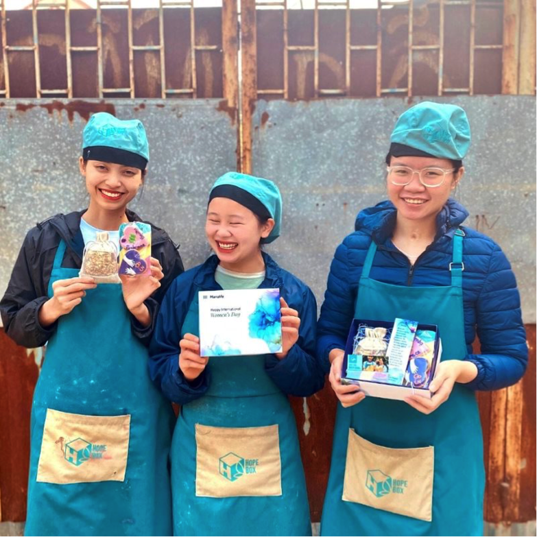 Manulife Việt Nam đồng hành cùng HopeBox nâng cao nhận thức về bình đẳng giới