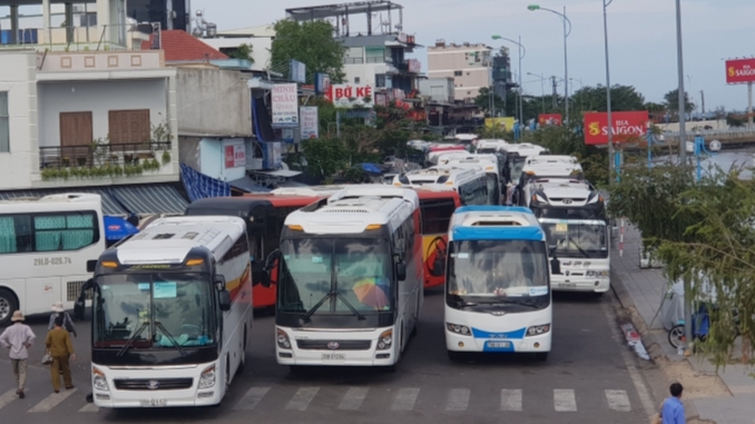 Khánh Hòa: Cho xe trên 29 chỗ đưa du khách tàu biển vào giờ cao điểm
