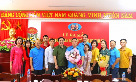 Ra mắt Chi bộ Nghiệp đoàn lái xe ô tô công nghệ Hà Nội