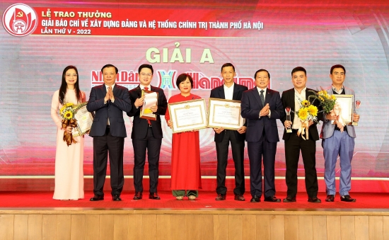 Trao Giải Báo chí về xây dựng Đảng và hệ thống chính trị thành phố Hà Nội lần thứ V