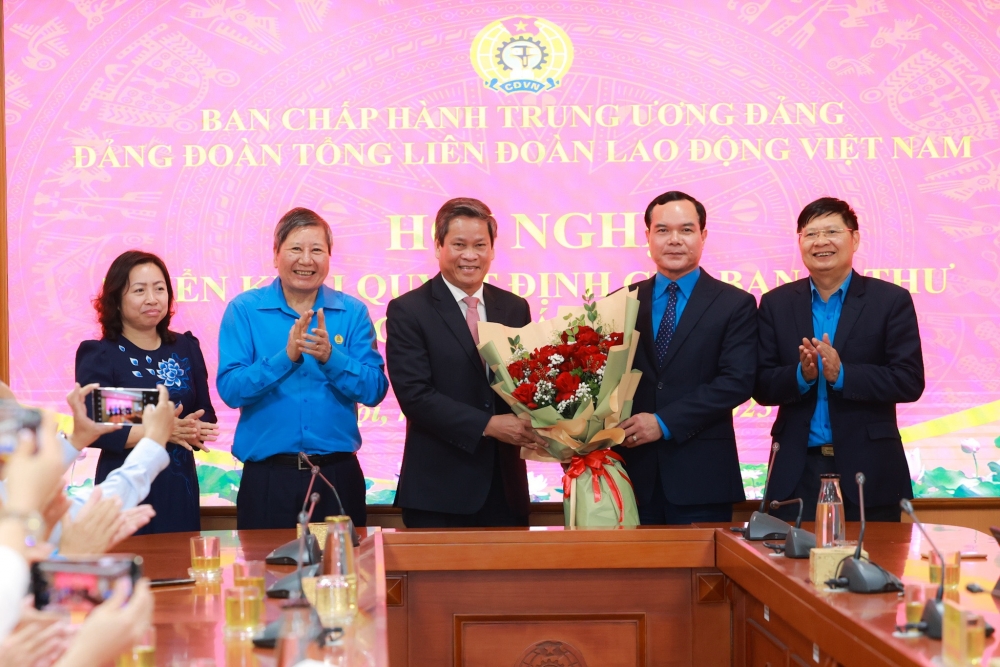 Công bố Quyết định của Ban Bí thư về công tác cán bộ tại Tổng LĐLĐ Việt Nam